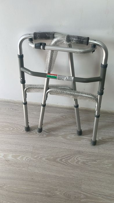 Инвалидная коляска