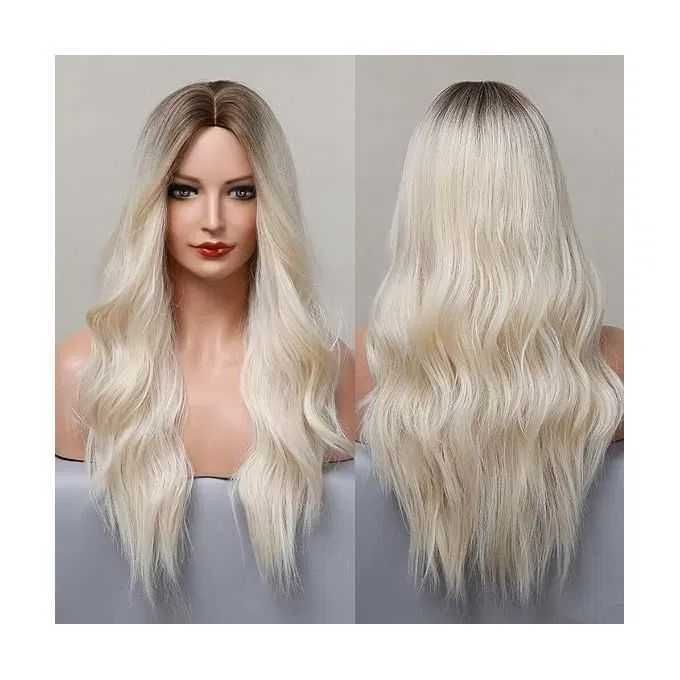 Светло руса омбре перука с тъмни корени на път