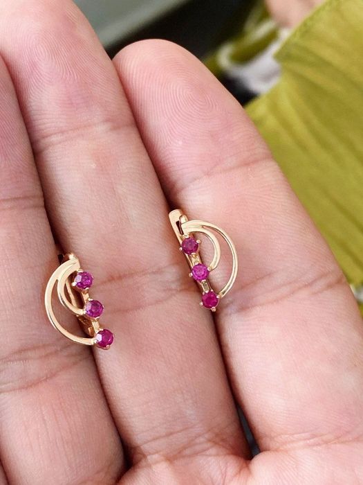 583 proba Sayuz rubin zirak, Moskva zavod. Huddi rasmdagi zirak
Грамм: