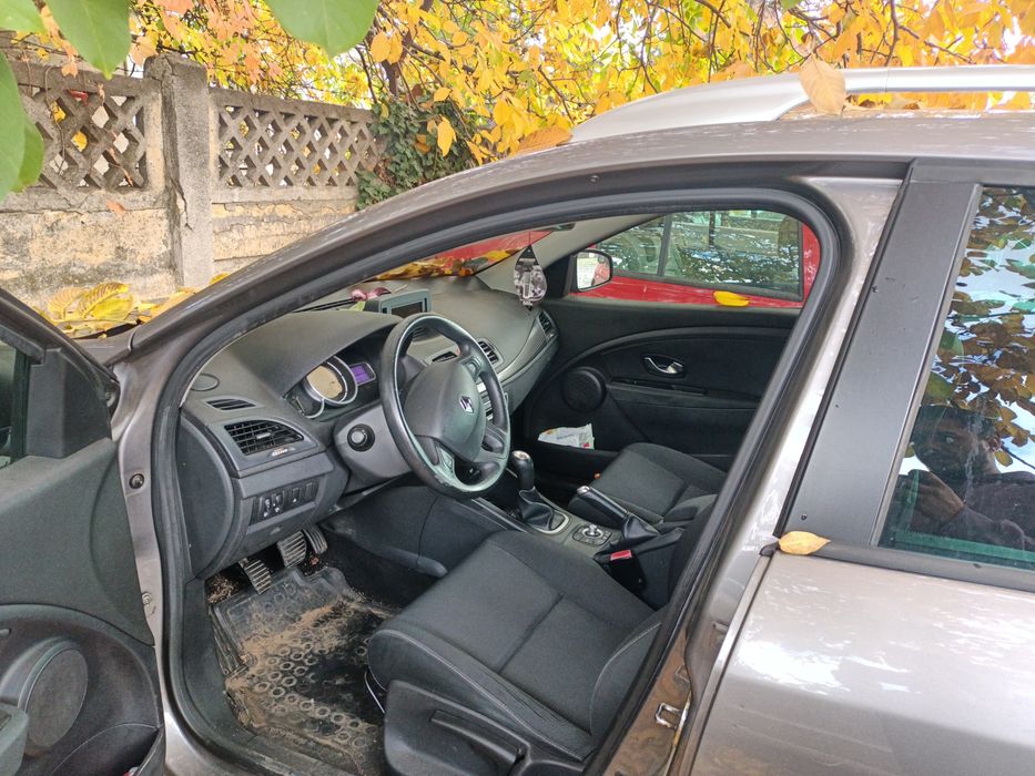 RENAULT Megane 2010 — imagine 2