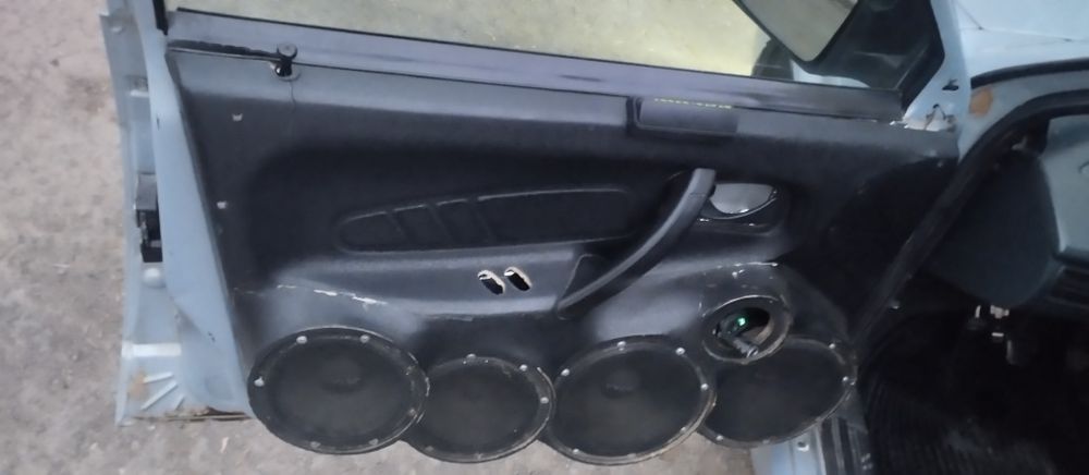 Автозвук коплект продается