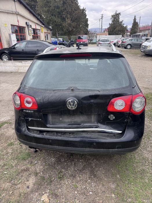 Stop lampa spate stanga dreapta pe haion VW Passat B6 Break 2005-2010