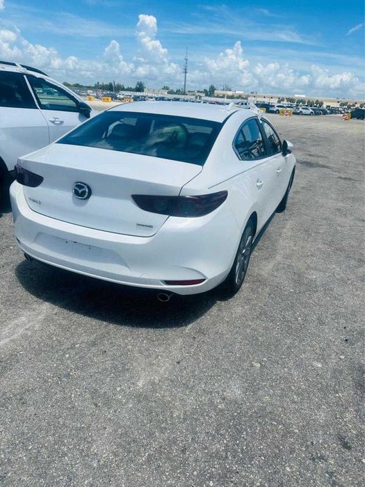 Mazda 3 2020 г на части