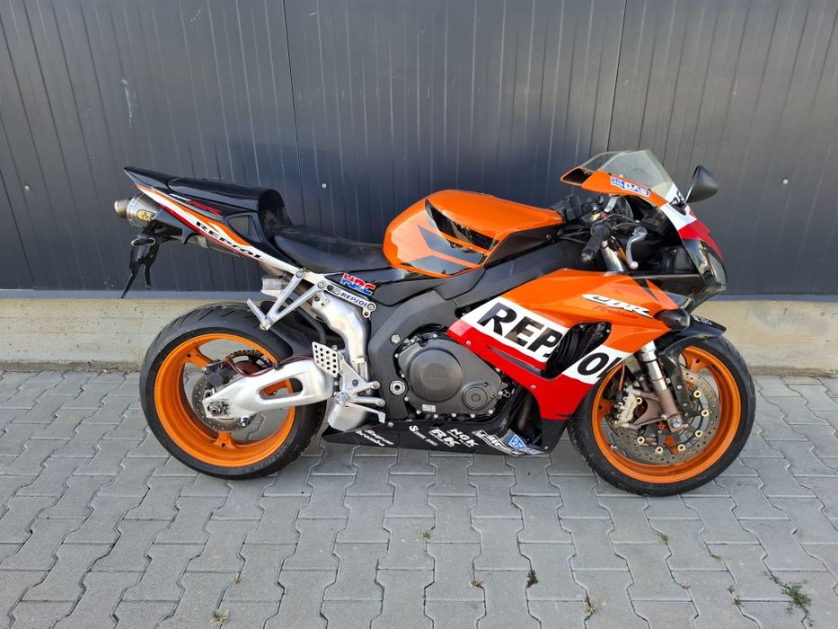 Moto M Parts Ploiesti Srl vinde Honda Cbr 1000 rr model 2007