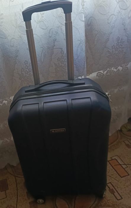 Чемодан б/у, поликарбонат, ручная кладь
