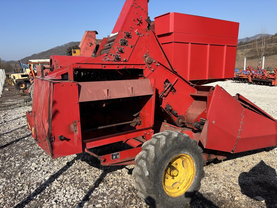 Culegatoar porumb zmaj 224