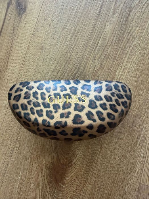Слънчеви очила Guess