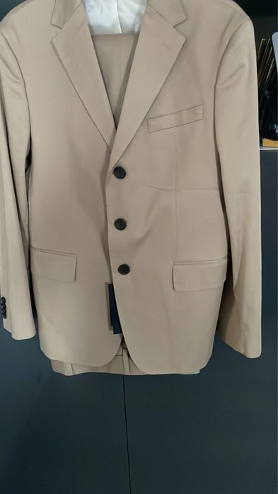 Costum Hugo Boss barbati masura M nou cu eticheta