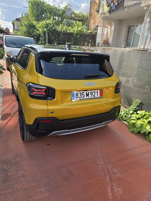 Jeep Avenger Sumit 360 камера
