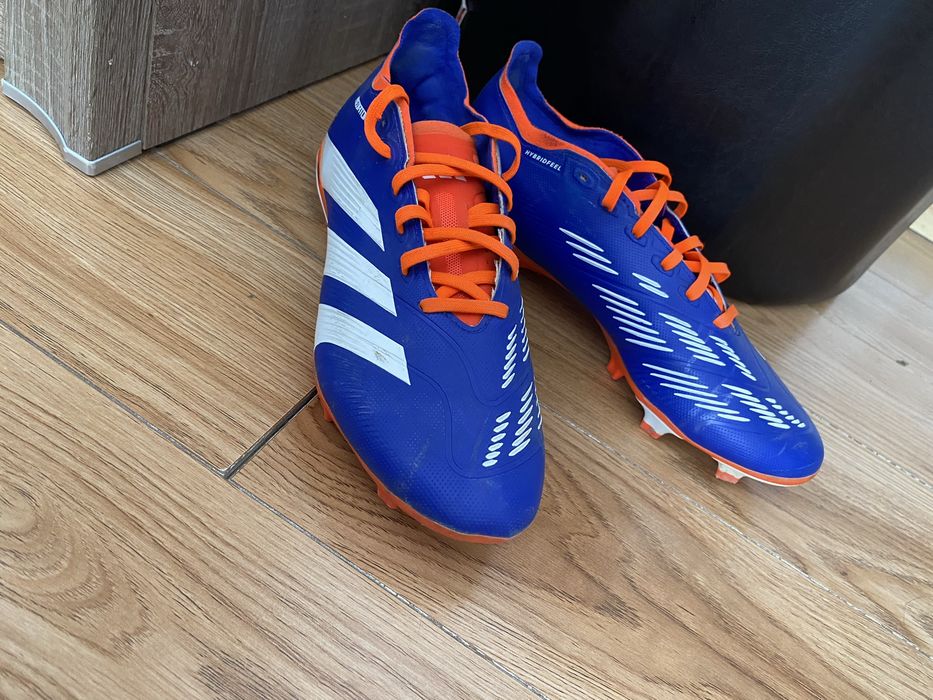 Ghete de fotbal adidas predator marimea 42