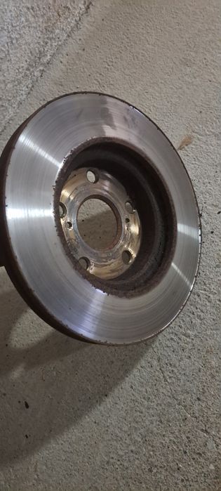 Предни дискове за Тойота Корола