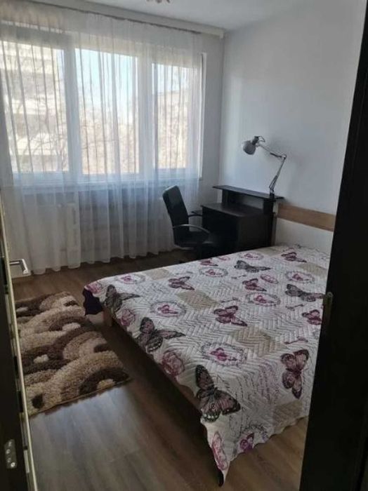 Дава се под наем Тристаен апартамент в Пловдив, Младежки Хълм - 99 кв.м за 478.38 € - Снимка #8