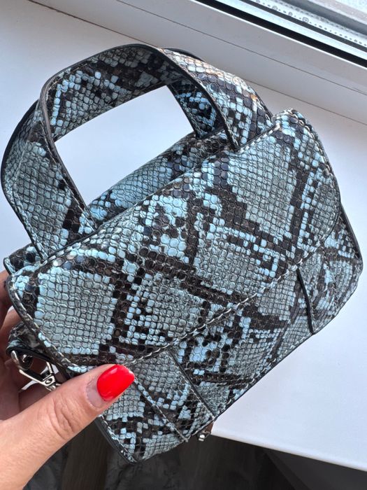 Продам маленькую сумку