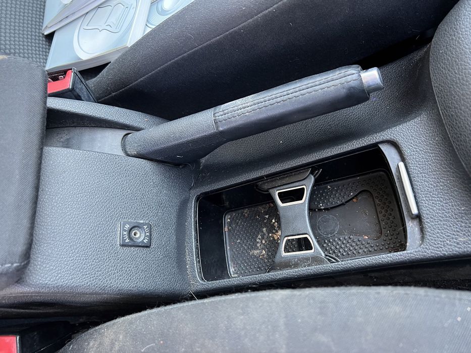 VW Golf 6 1,6TDI 105к.с 2010г. НАЧАСТИ