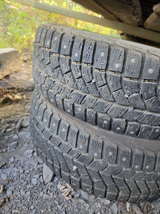 Продам комплект зимних шин в идеальном состоянии Viatti 205/60 r16