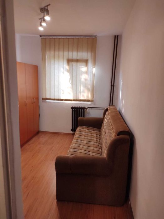 Garsoniera de inchiriat