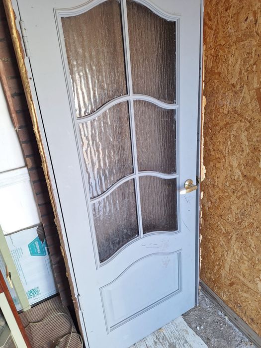 Продам межкомнатные двери