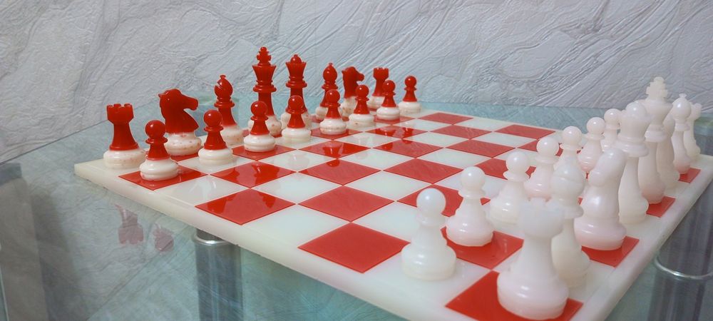 Продам очень крутые - Шахматы !!!