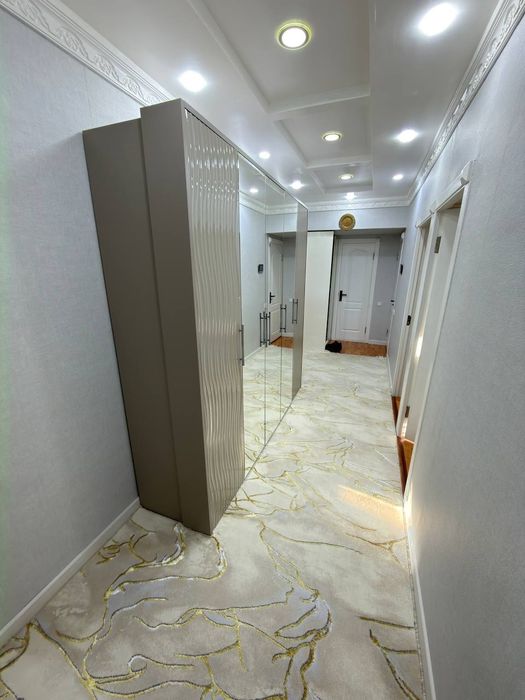 Улица: Абая четырёх комнатная Банковская Ориентир Makro Supermarket