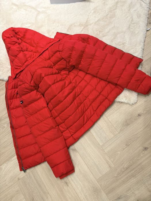 Geaca tommy hilfinger in stare foarte buna