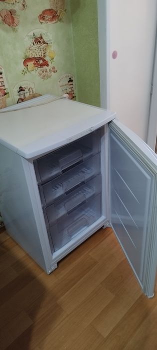 Морозильная камера Бирюса