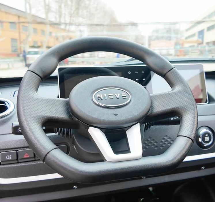 Mașină Electrică Fără Permis NIEVE Q-EN Gri, Baterie LITHIUM 100Ah, 120 Km Autonomie, Motor 3100W, 2 Locuri, Viteză 25 Km/h