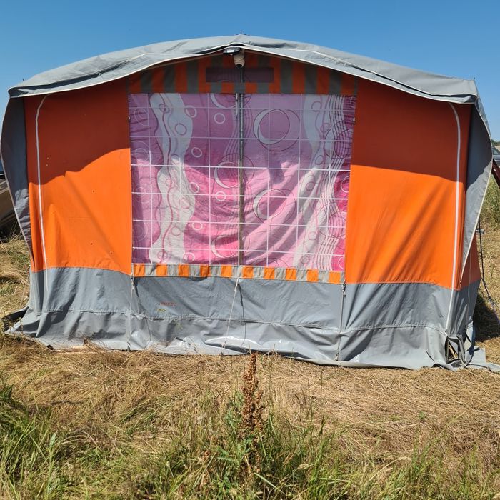 Vand rulota Rapido Orline 34 extensibila cu  pereți sandvici(nu  panza)