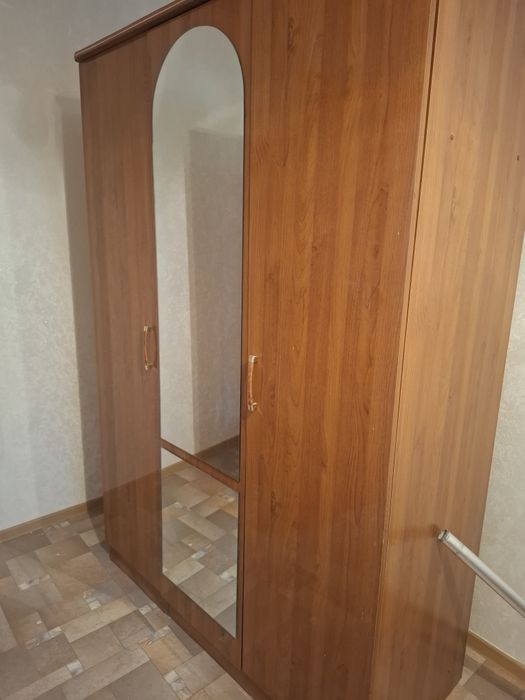 Шкаф как новый  хороший