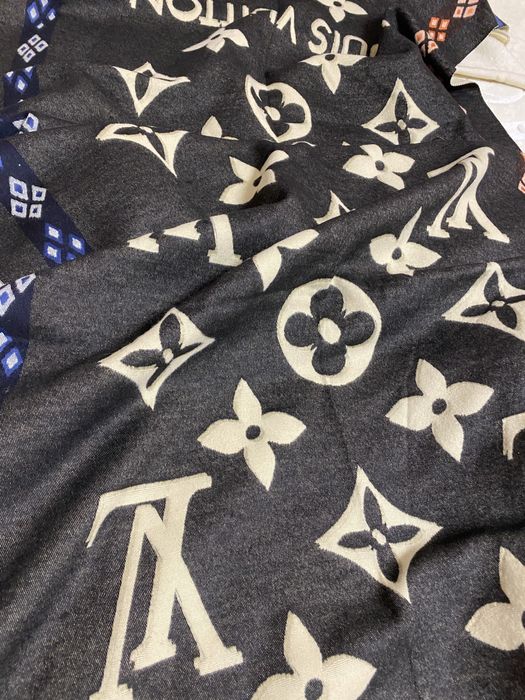 Esarfa/Fular Louis vuiton