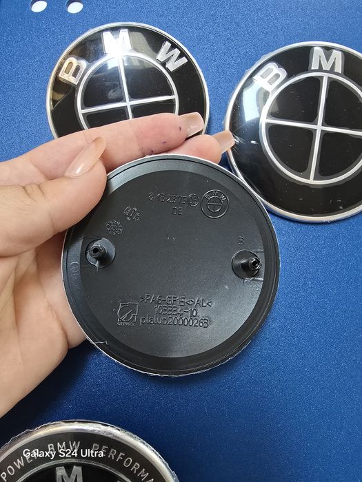 Емблеми за преден и заден капак 74 и 82 мм