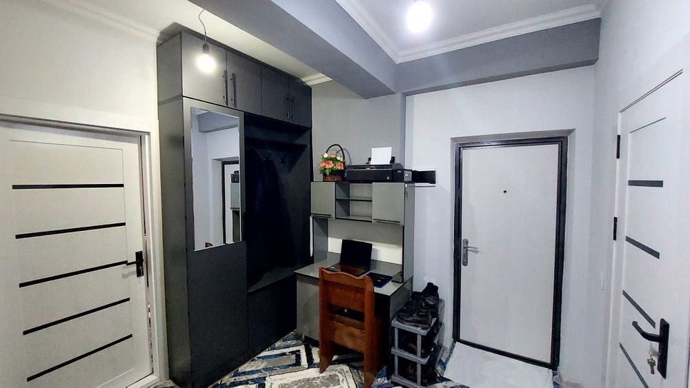 Квартира сотилади