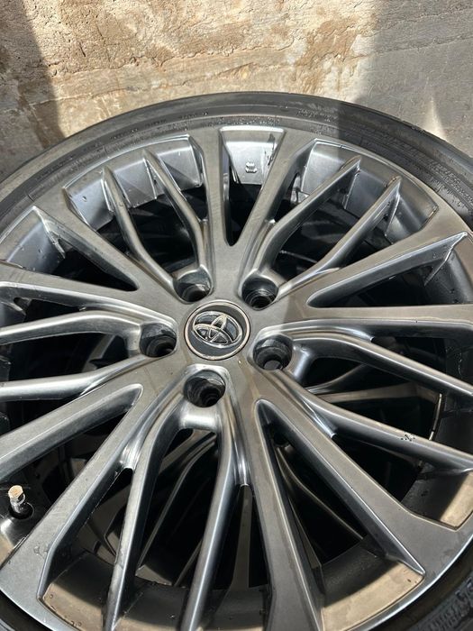 Продается диски с шинами