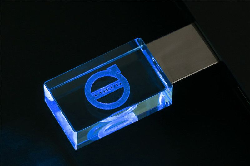 Светеща флашка с лого на различните марки автомобили