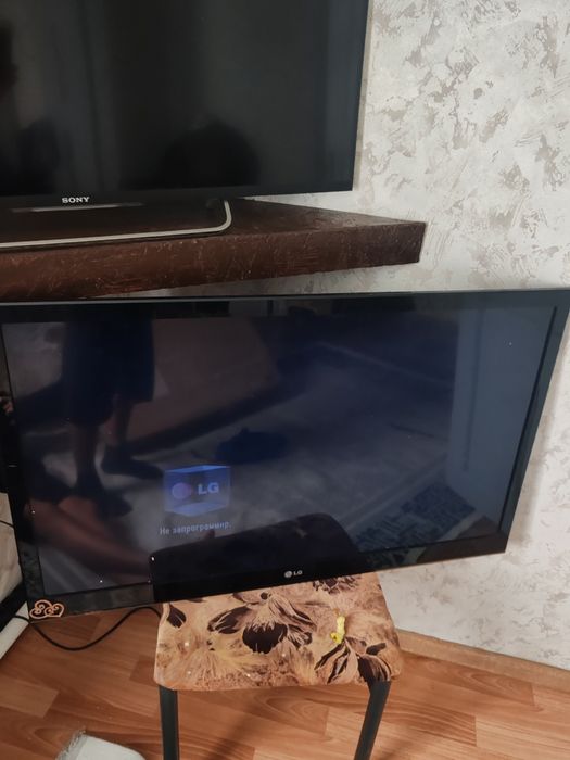Продам тв LG 42LV35000 ZG