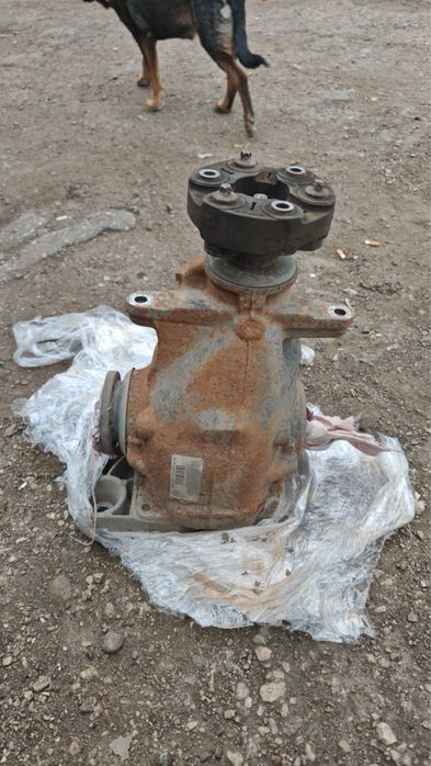 заден диференциал Бмв Е90 325д 2,79