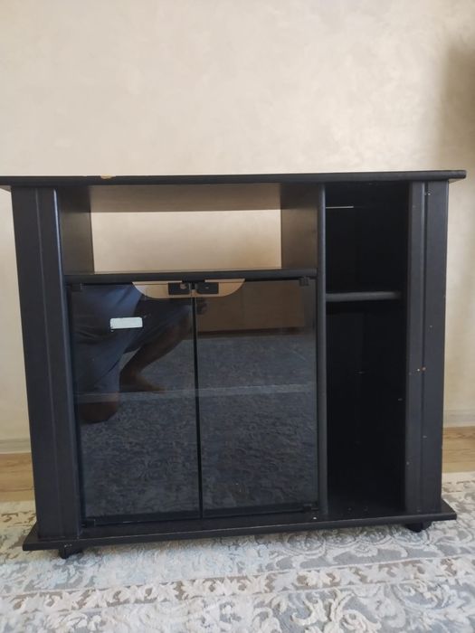 Тумбочка для телевизора