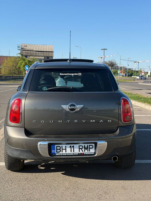 Mini cooper country man