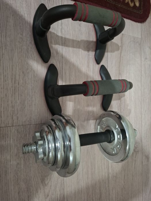 Гантелей почтий новий