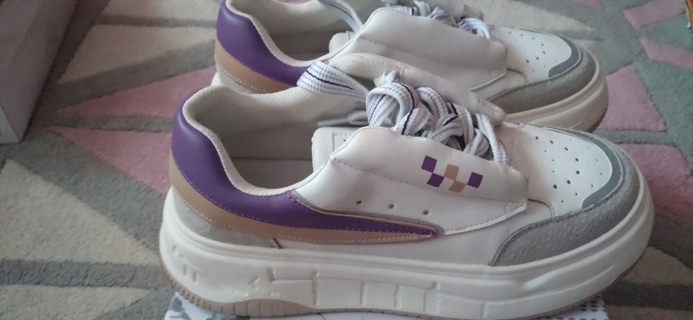 GRYXX! Adidași&pantof damă,mărimea 40,100 lei