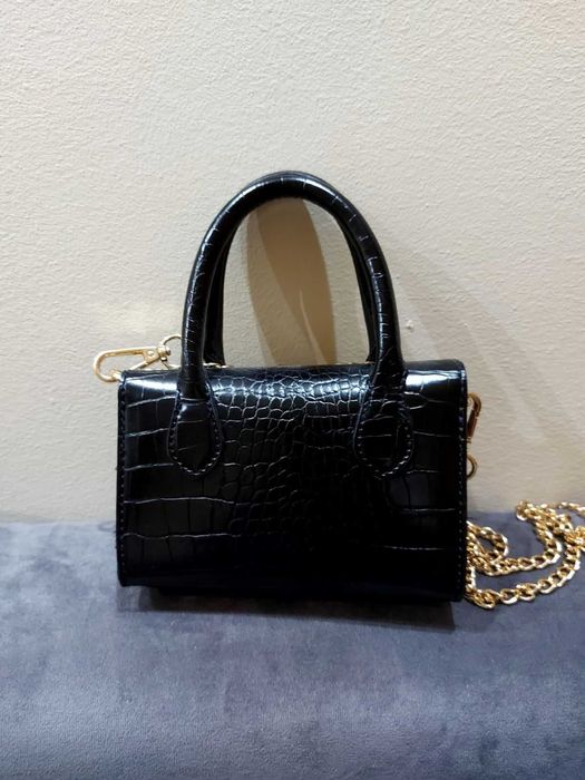 Дамска чанта.  .