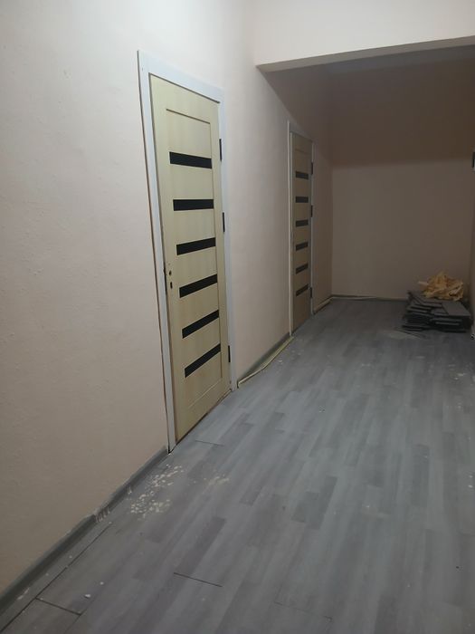 Срочно Без кридит квартира сотилади 2 хоналик 4 кавата  45 квадрат