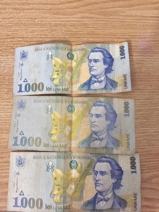 3 bagnote de 1000lei vechi