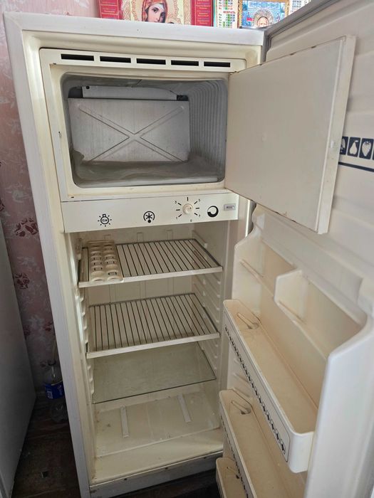 Холодильник Снежинка и Памир