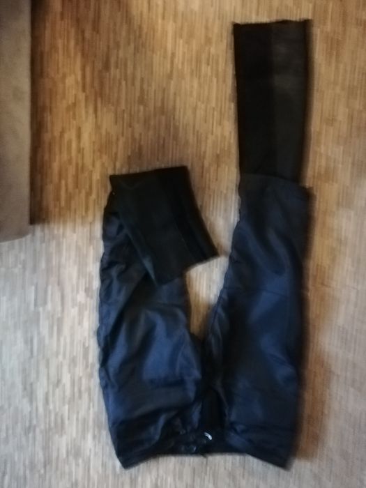 Pantaloni piele naturală 100 %, de damă, masura 29.