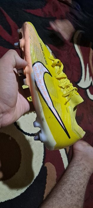 Nike AIRZOOM 5 marta kiyilgan razmeri 41  temir tishli