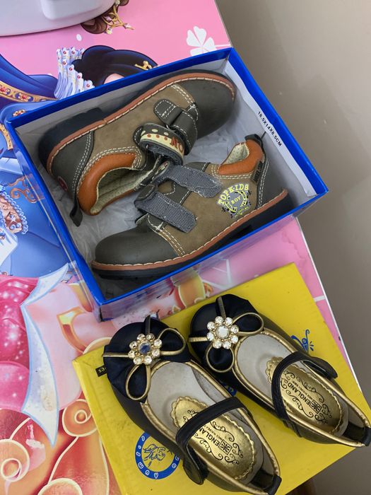 Игрушки столик обувь