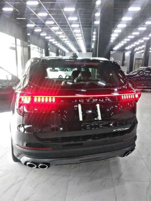 Jetour X70 Plus 1,6 turbo