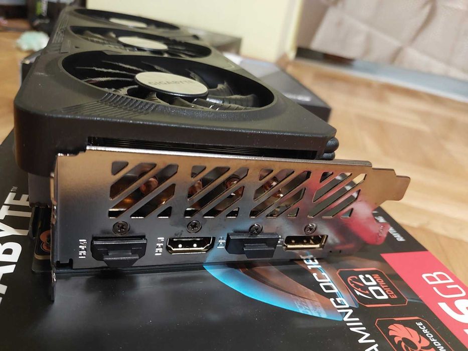 Gigabyte RX 7600 XT 16GB Gaming OC