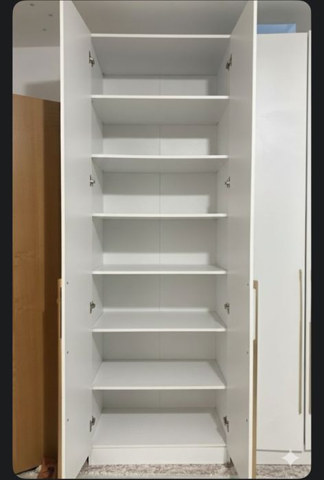 Шкаф состояние хороший.