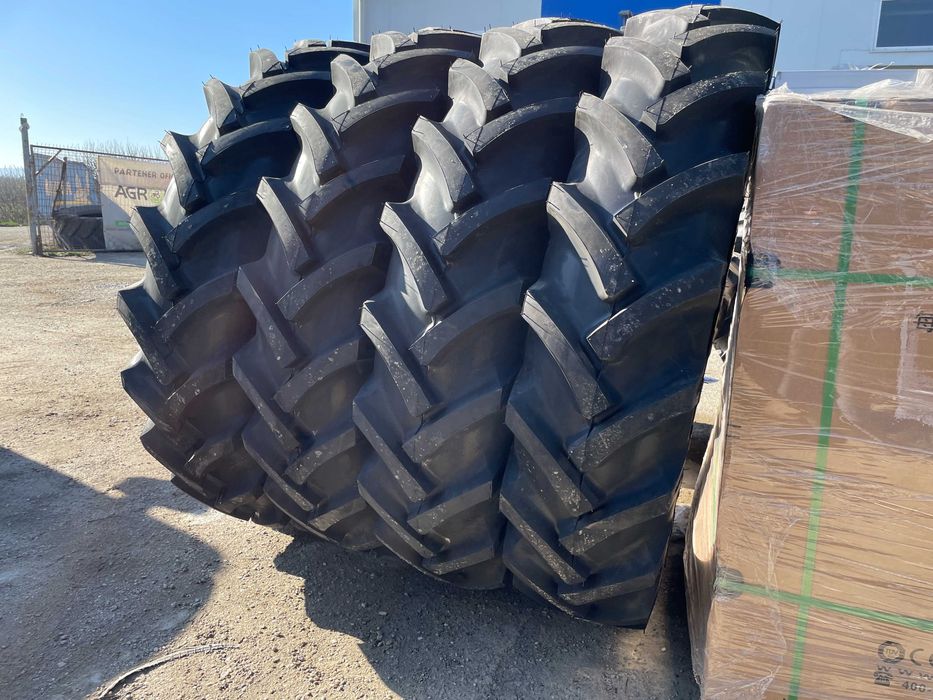 14.00-38 cu 10 pliuri marca PETLAS anvelope noi pentru tractor U650